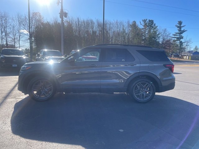 New 2026 Ford Explorer ST image 6