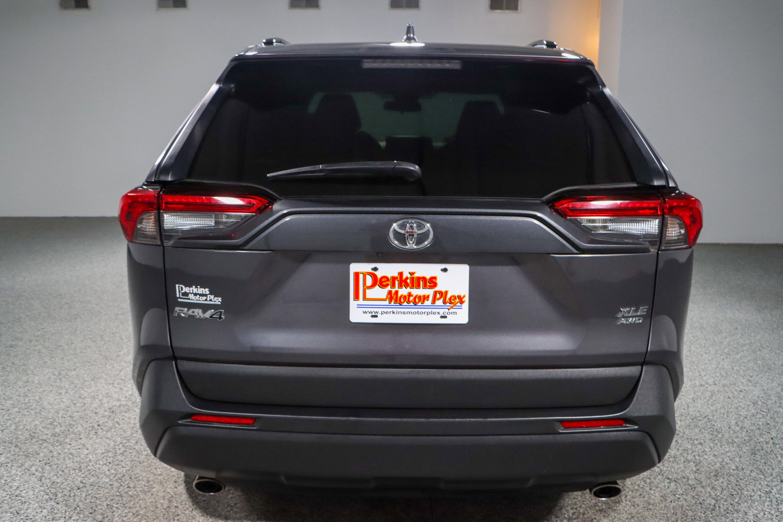 Used 2022 Toyota RAV4 XLE AWD/4WD image 8