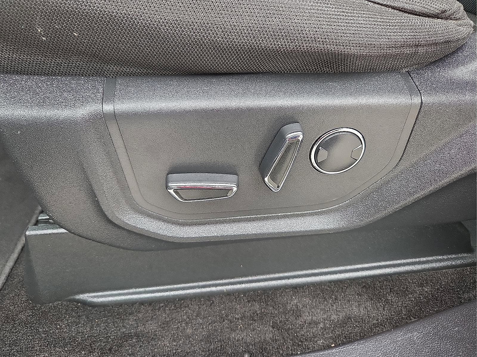 Used 2018 Ford F150 XLT w/ Equipment Group 302A Luxury image 14