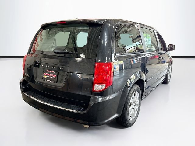 Used 2016 Dodge Grand Caravan American Value Package w/ UConnect Hands-Free Group image 6