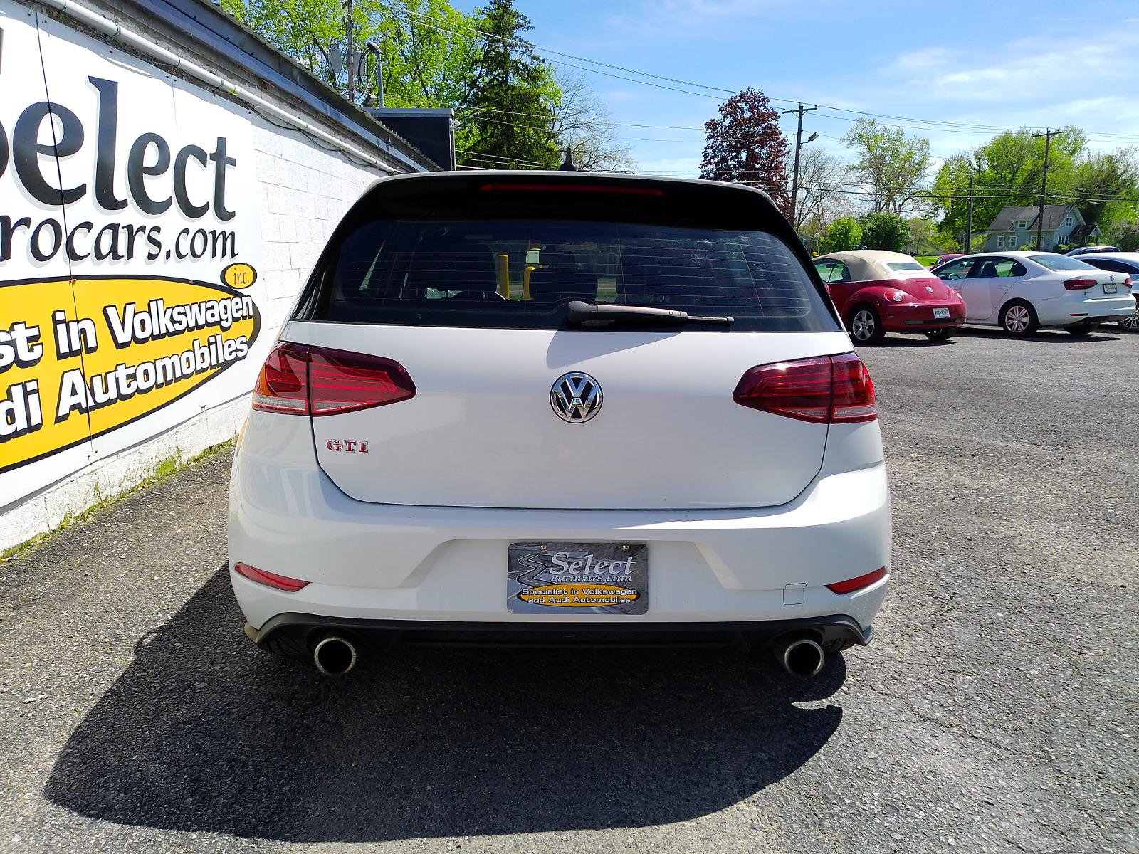Used 2019 Volkswagen GTI SE w/ SE Experience Package FWD image 7
