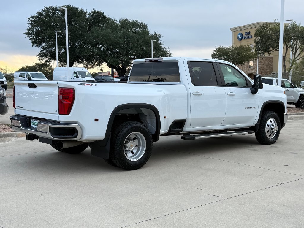 Used 2025 Chevrolet Silverado 3500 LT w/ Safety Package AWD/4WD image 3