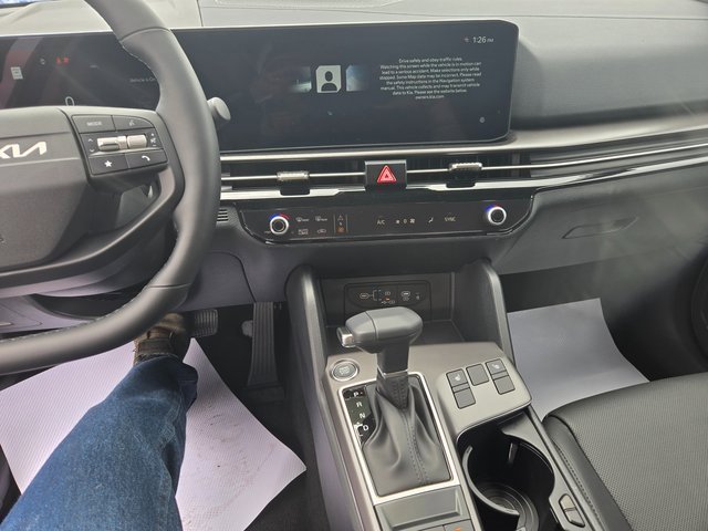 New 2026 Kia Sportage SX image 2
