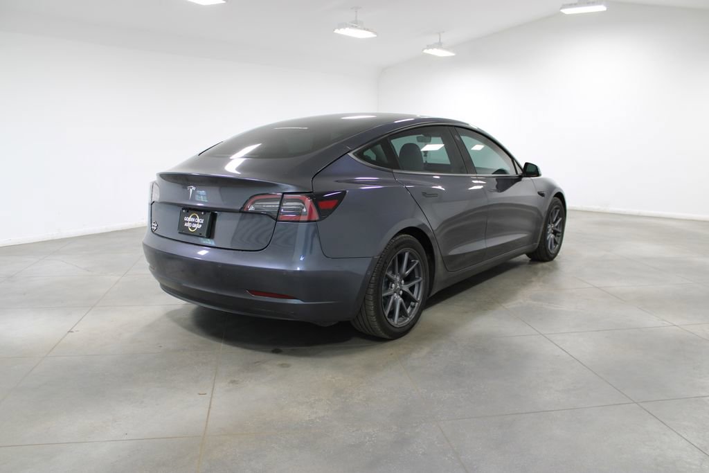 Used 2021 Tesla Model 3 Standard Range Plus RWD image 9