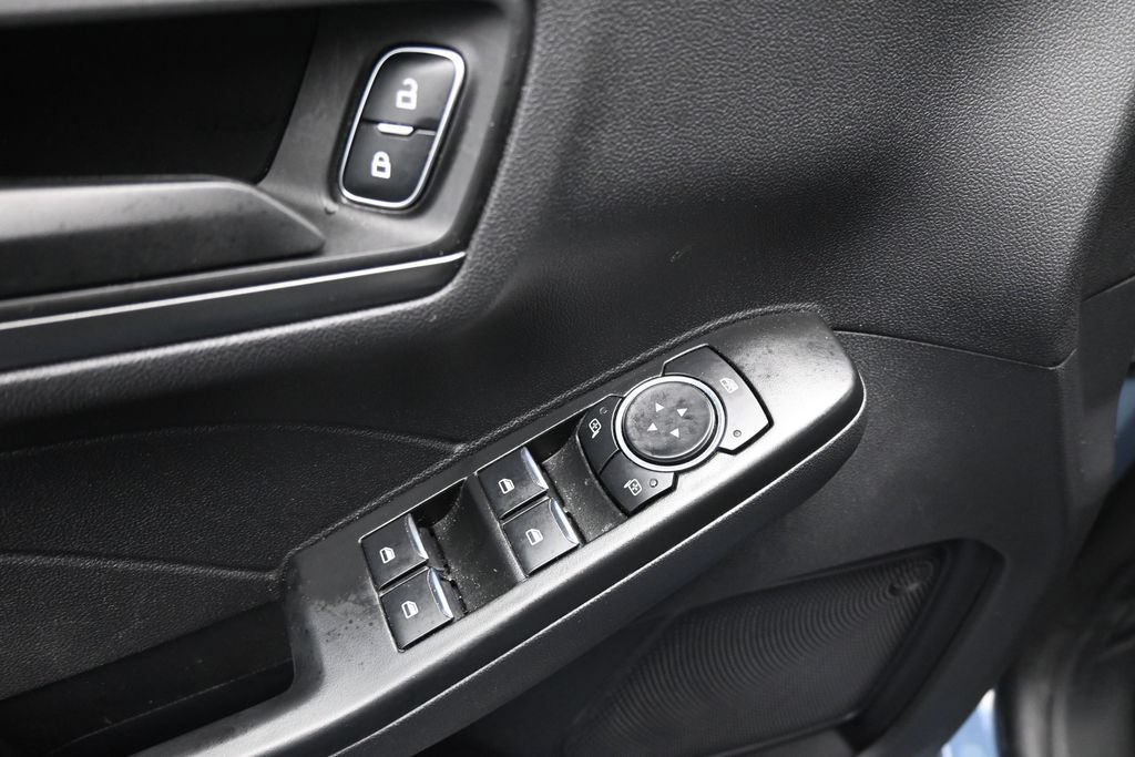 Used 2025 Ford Escape Active AWD/4WD image 10