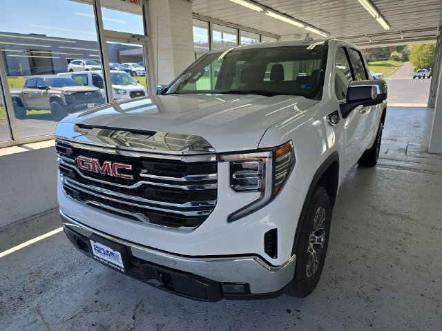 Certified 2025 GMC Sierra 1500 SLT AWD/4WD image 2