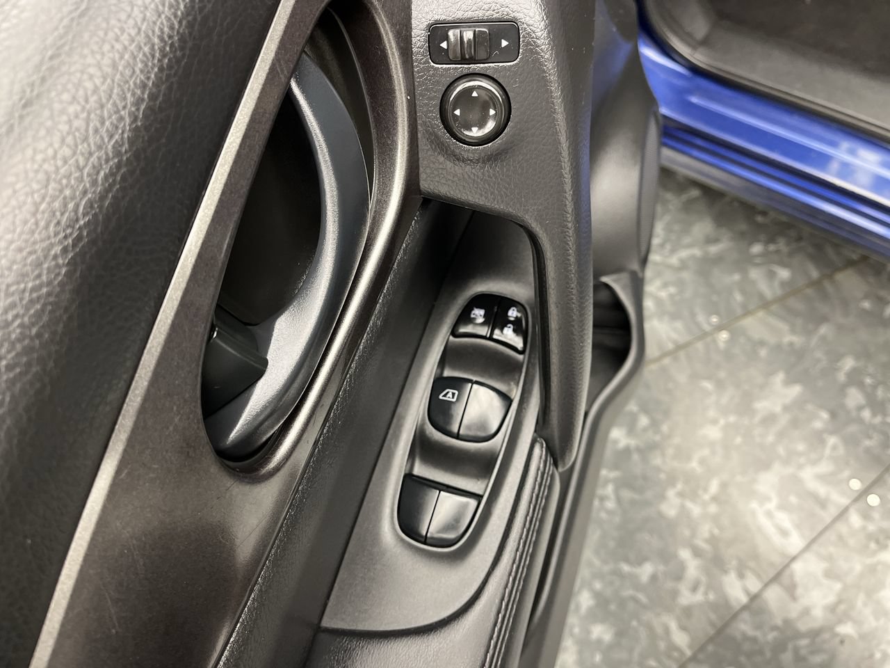 Used 2020 Nissan Rogue Sport S AWD/4WD image 7