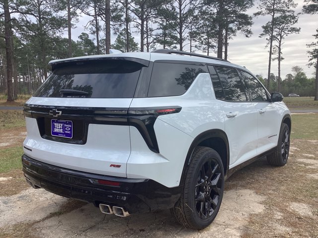 New 2026 Chevrolet Traverse RS w/ LPO, Floor Liner Package FWD image 4