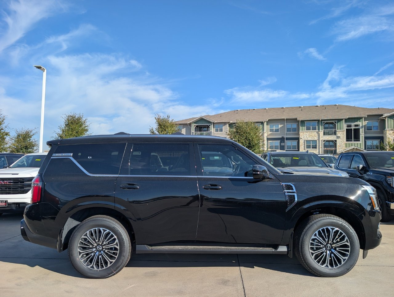 New 2026 Nissan Armada Platinum AWD/4WD image 3