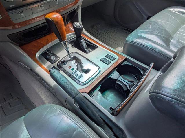 Used 2004 Lexus LX 470 4WD image 15