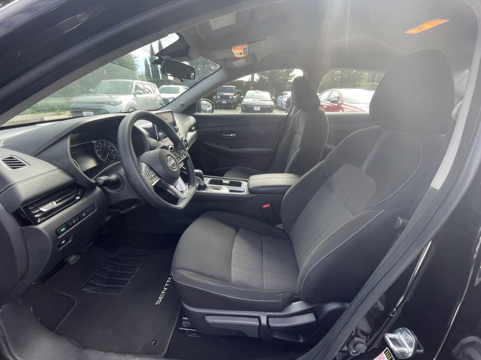 Used 2025 Nissan Sentra SV FWD image 24