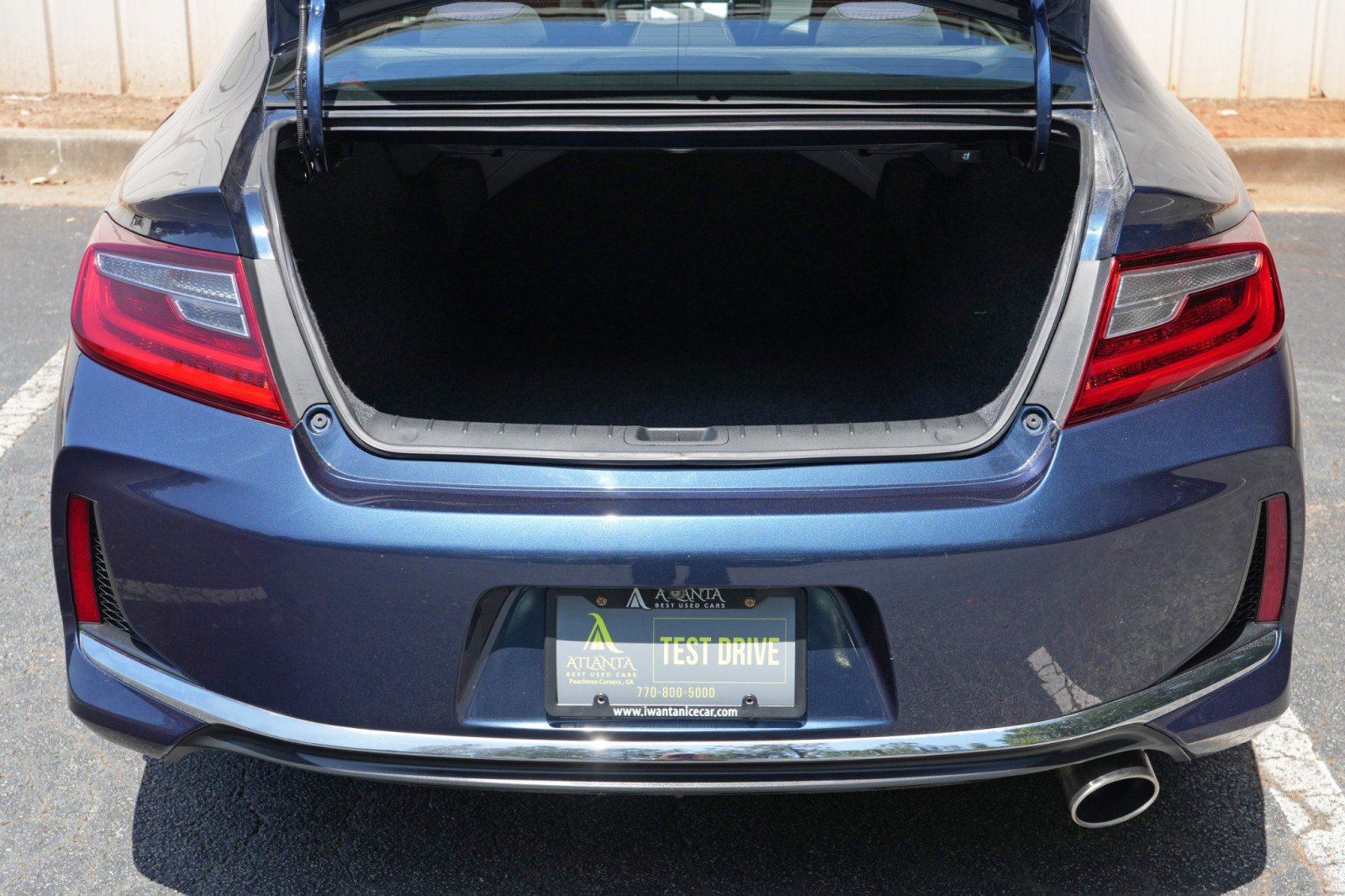 Used 2017 Honda Accord EX image 9