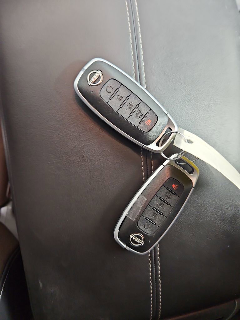 Certified 2025 Nissan Pathfinder Platinum w/ Cargo Package image 31