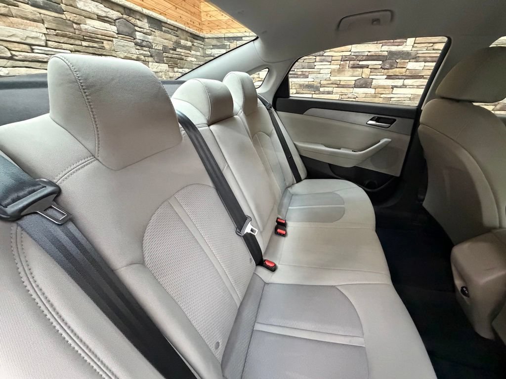 Used 2018 Hyundai Sonata SE FWD image 48