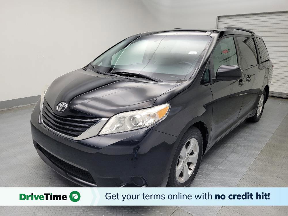Used 2017 Toyota Sienna LE