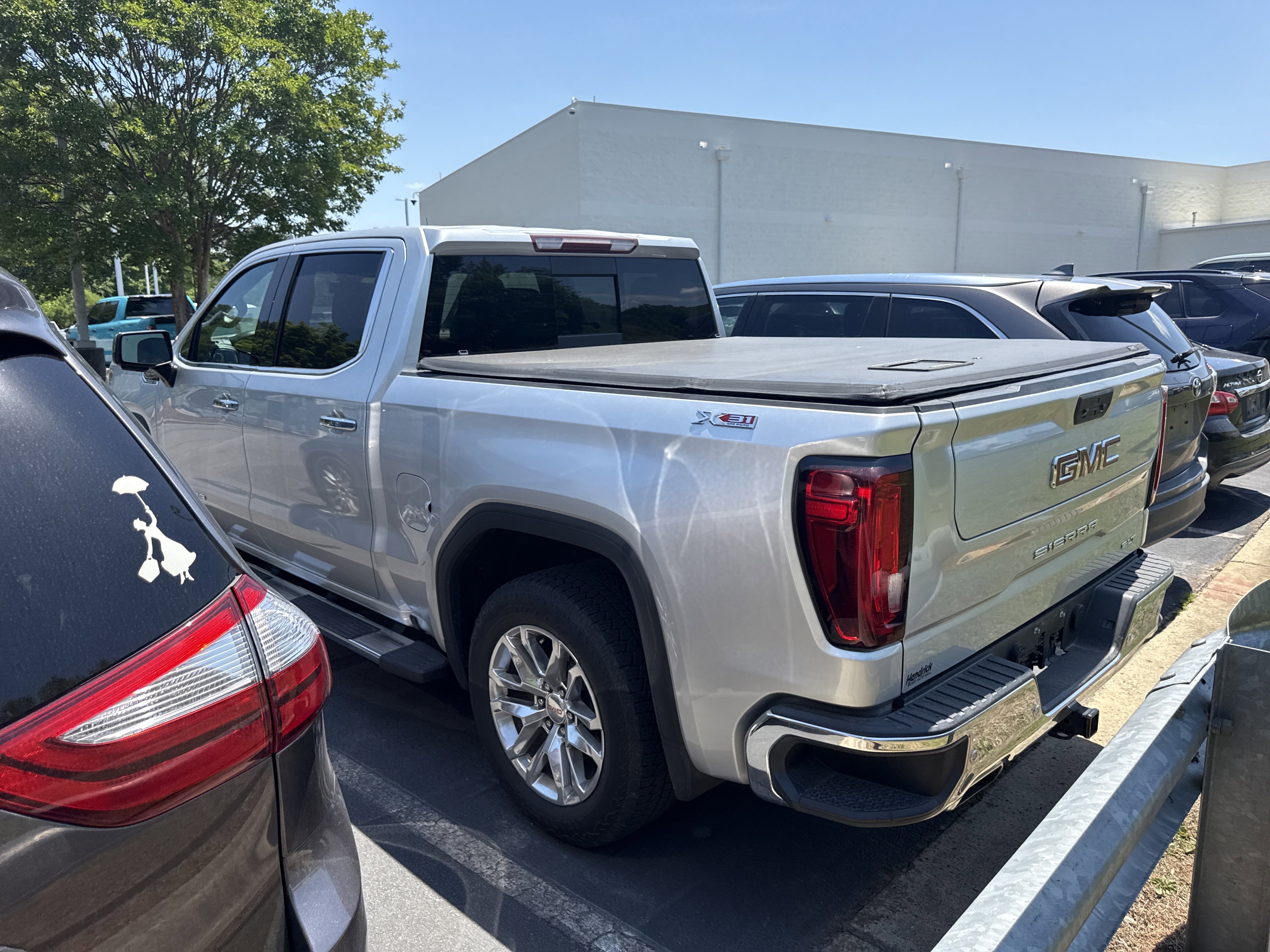 Used 2020 GMC Sierra 1500 SLT w/ SLT Premium Plus Package AWD/4WD image 10