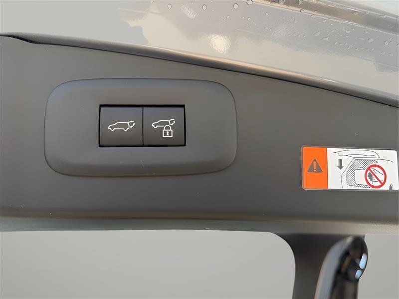 Used 2025 Lexus RZ 300e w/ Accessory Package (Z1) image 29