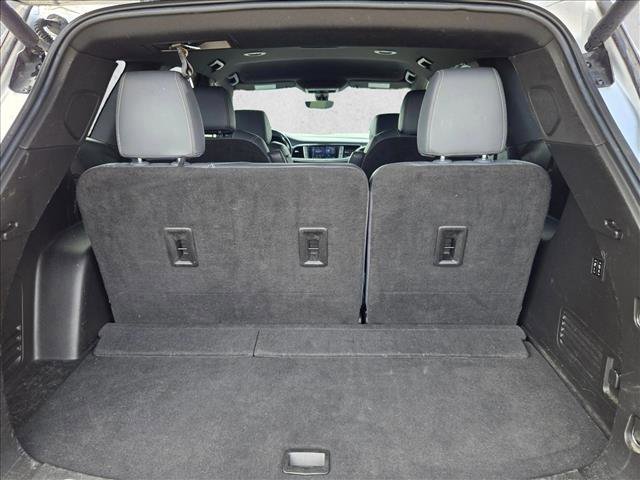 Used 2022 Buick Enclave Premium AWD/4WD image 6