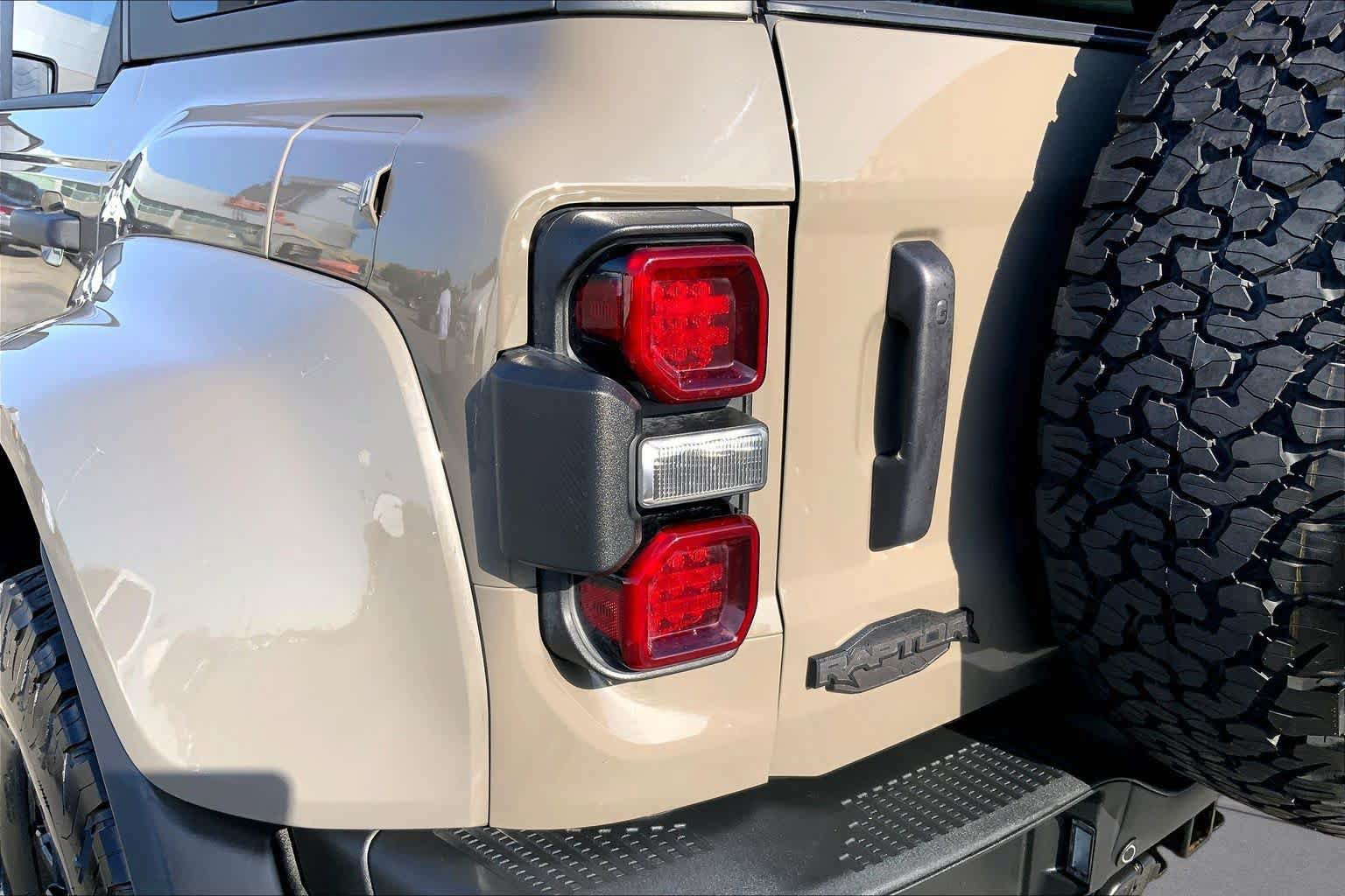 Used 2025 Ford Bronco Raptor AWD/4WD image 25