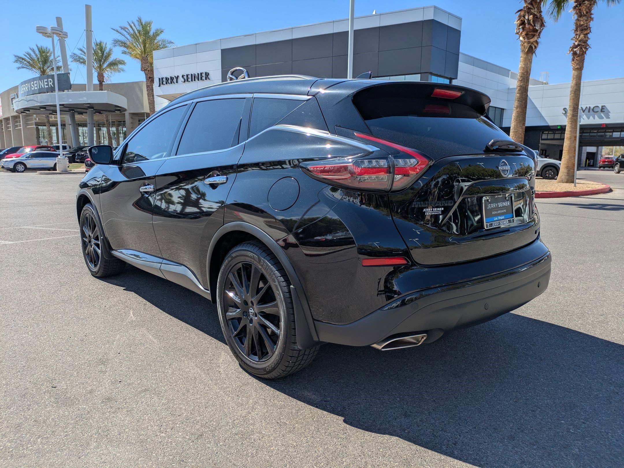Used 2023 Nissan Murano SV w/ SV Midnight Edition Package AWD/4WD image 3