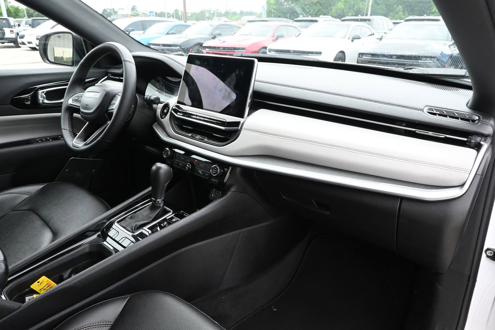 Used 2024 Jeep Compass Limited AWD/4WD image 31
