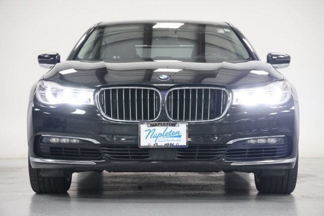 Used 2017 BMW 740i xDrive AWD/4WD video 2