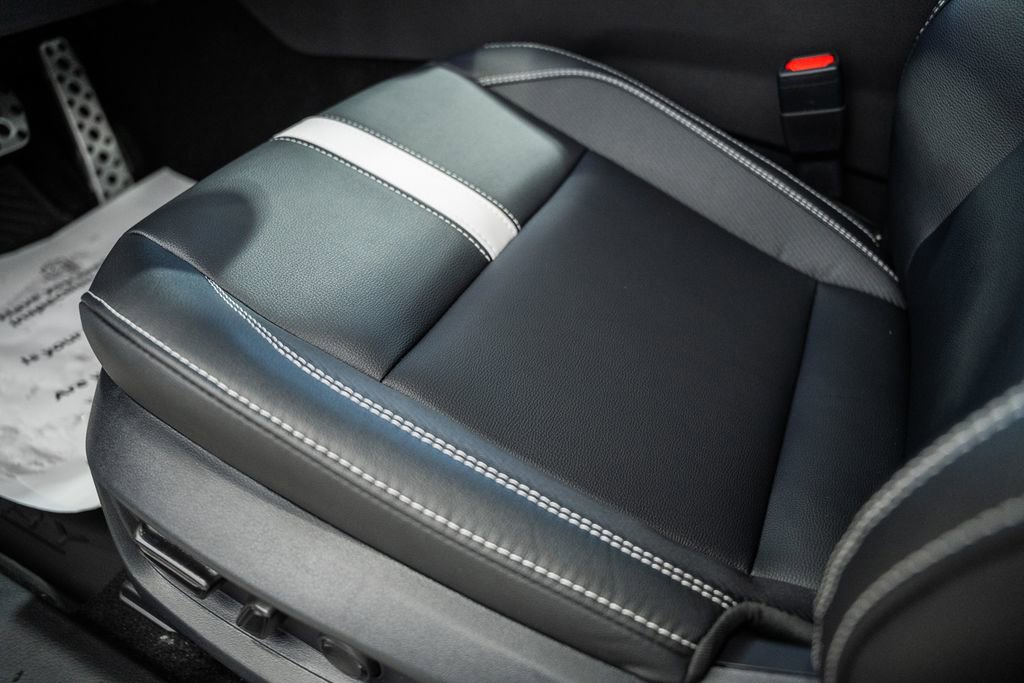 New 2026 Toyota Camry SE image 32