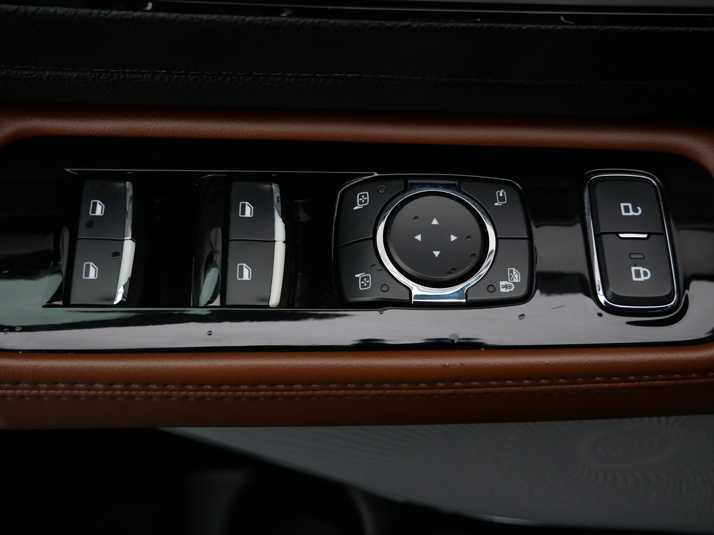 Used 2021 Lincoln Aviator Reserve w/ Equipment Group 202A image 20