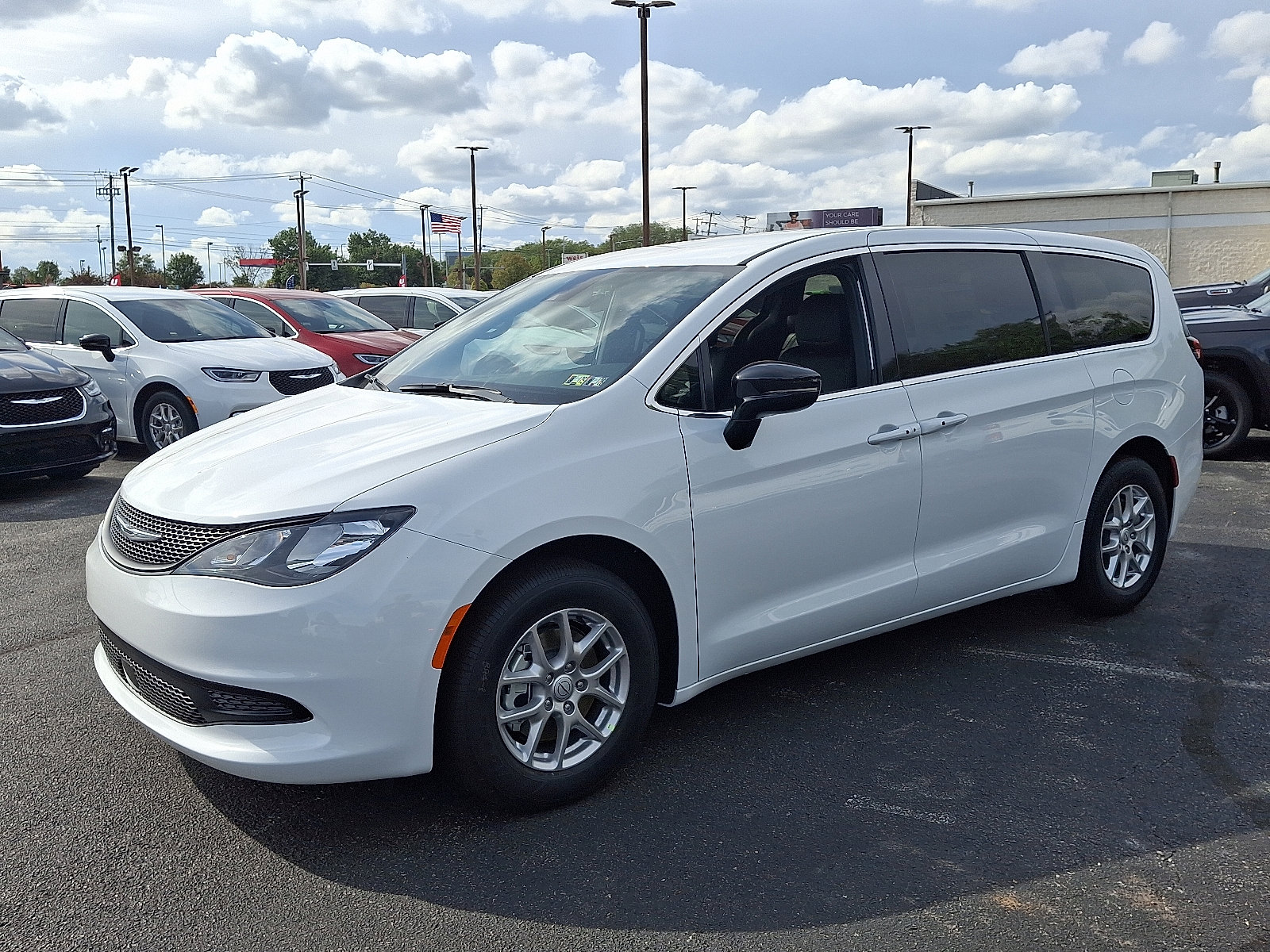 New 2026 Chrysler Voyager LX image 4