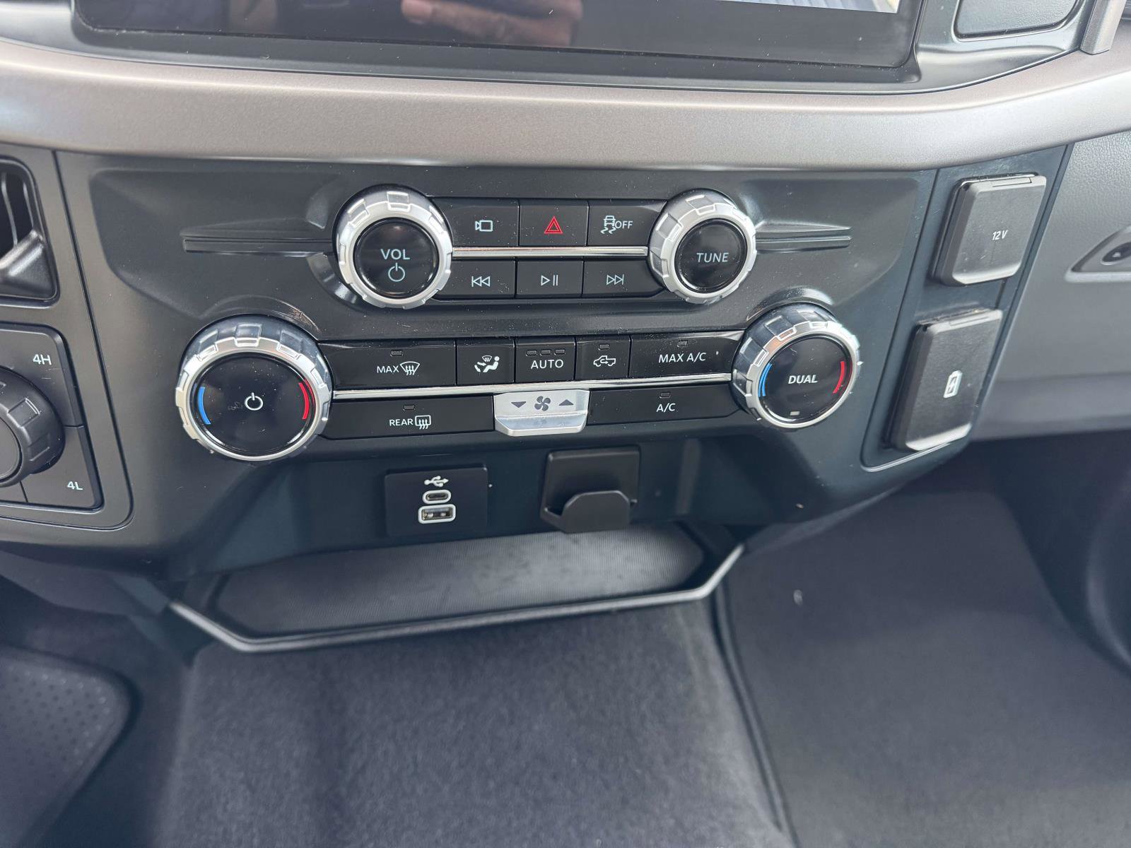 Used 2025 Ford F150 XLT w/ Equipment Group 301A Standard image 31