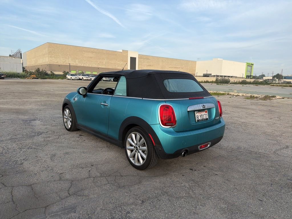 Used 2019 MINI Cooper Convertible w/ Premium Package image 3