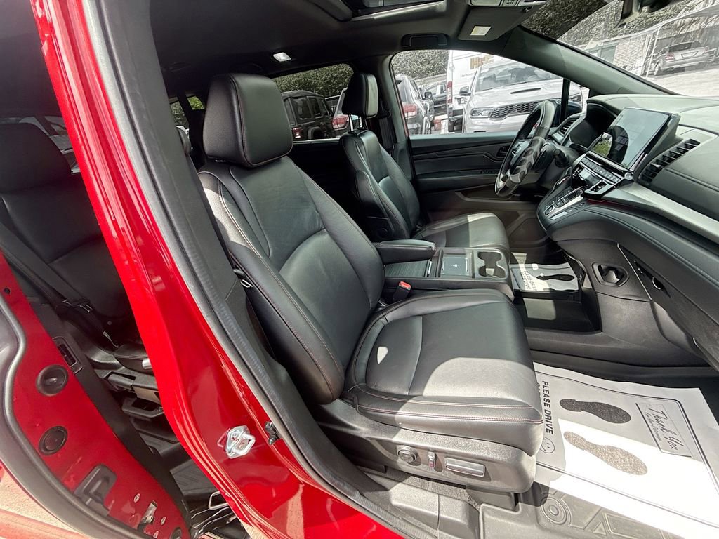 Used 2025 Honda Odyssey Sport-L image 37