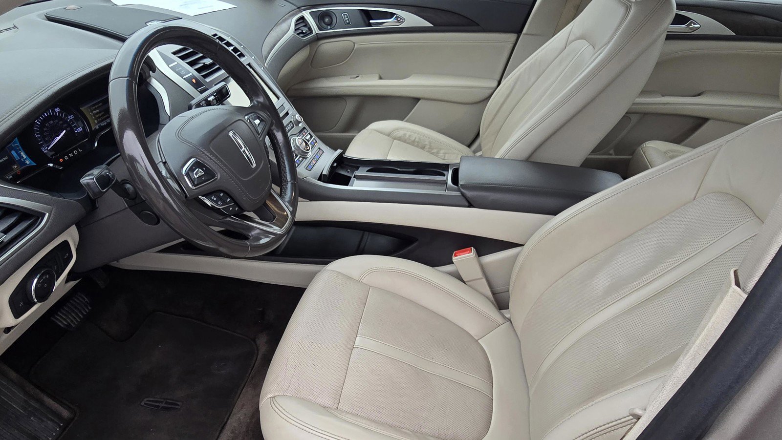 Used 2018 Lincoln MKZ Reserve image 17