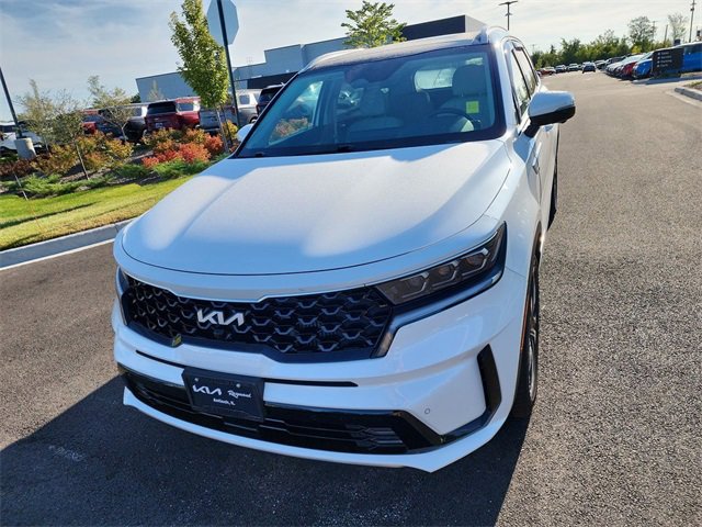 Used 2024 Kia Sorento SX Prestige w/ Panoramic Sunroof Package image 4