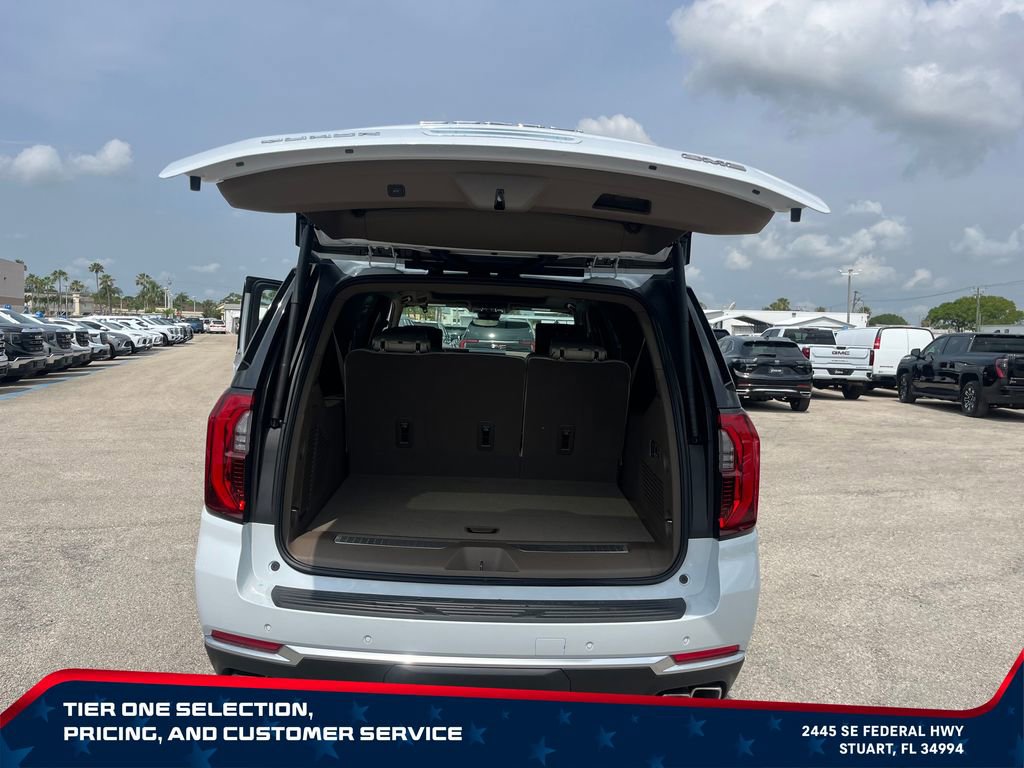 New 2026 GMC Yukon XL Denali w/ Denali Reserve Package AWD/4WD image 10