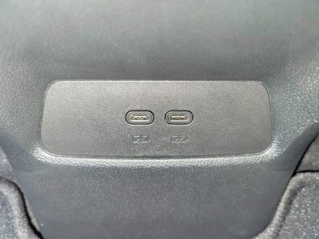 Used 2025 Chevrolet Equinox ACTIV w/ Convenience Package III image 13