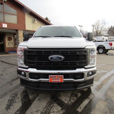 Used 2025 Ford F350 XL w/ XL Chrome Package image 3