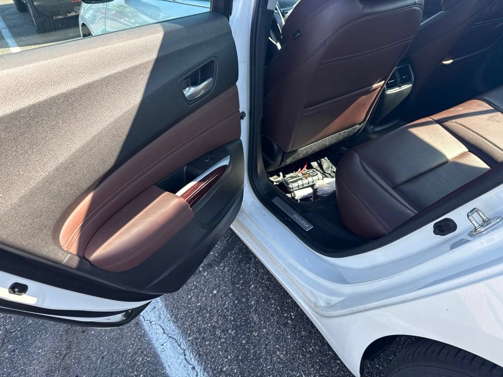 Used 2015 Acura TLX V6 FWD image 24