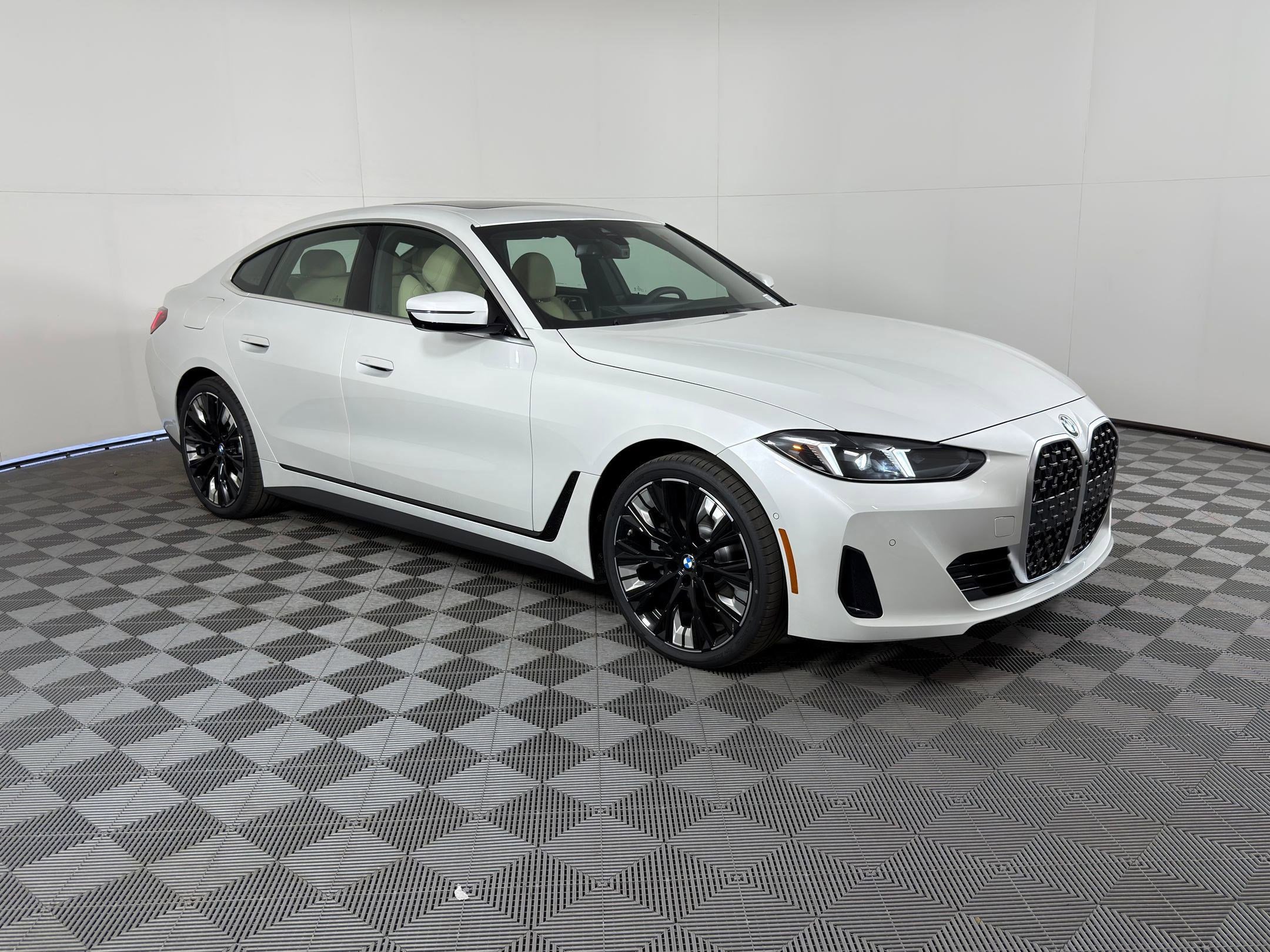 Used 2026 BMW 430i RWD image 6
