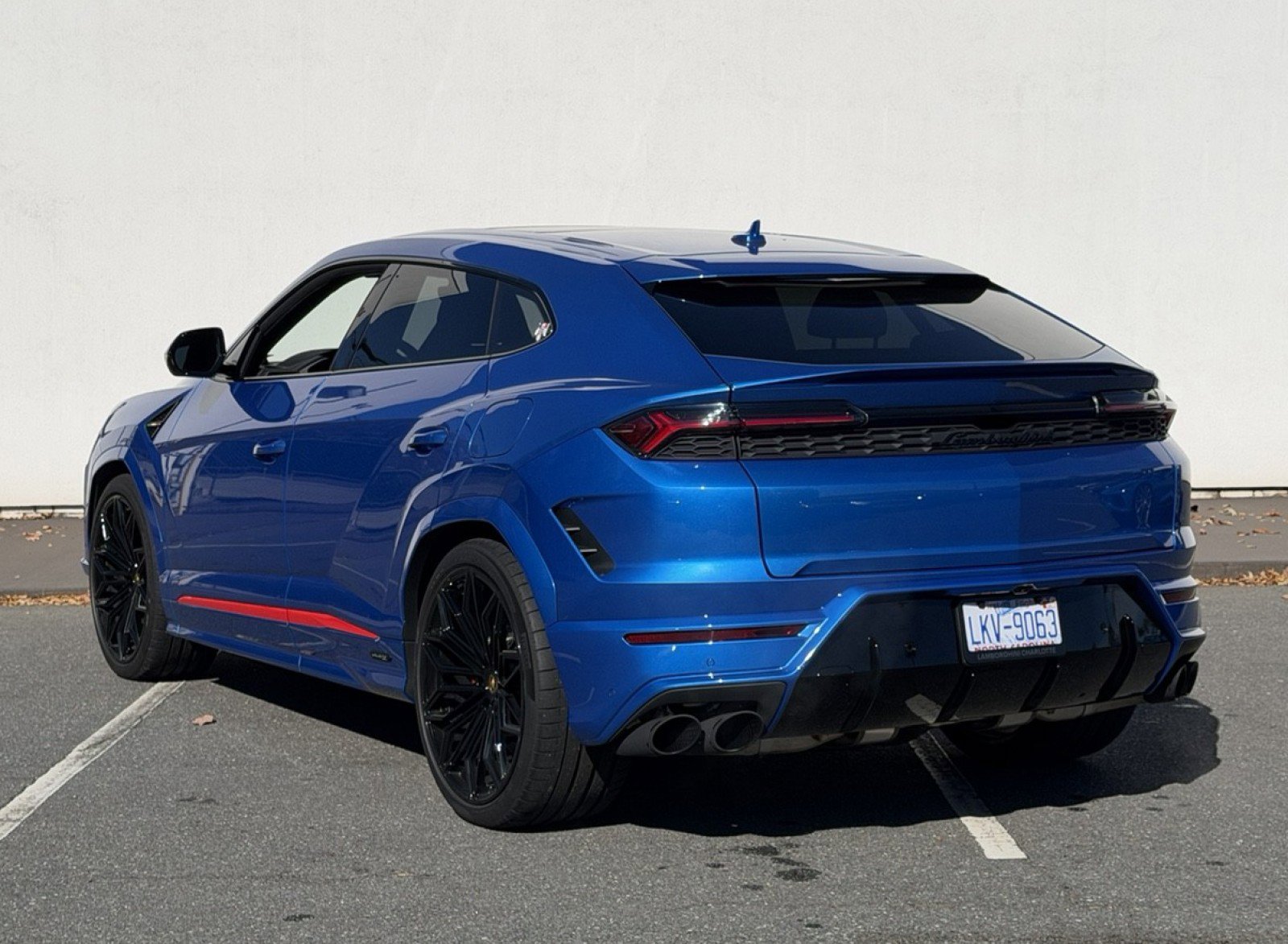 Used 2025 Lamborghini Urus SE image 7