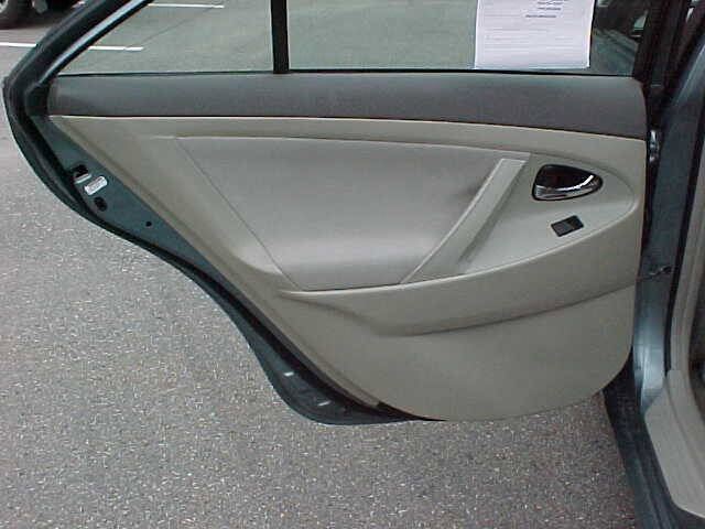 Used 2009 Toyota Camry LE image 15