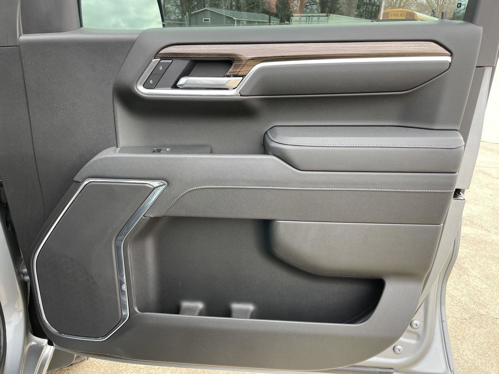 Used 2025 Chevrolet Silverado 1500 LT image 53