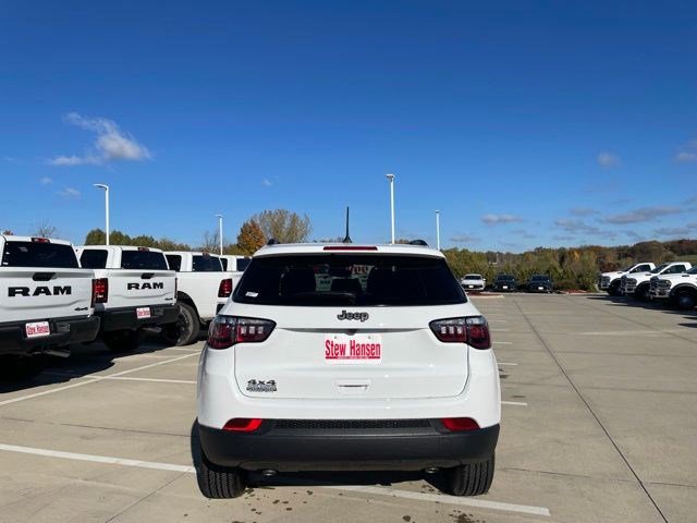 New 2026 Jeep Compass Latitude w/ Quick Order Package 29K AWD/4WD image 3
