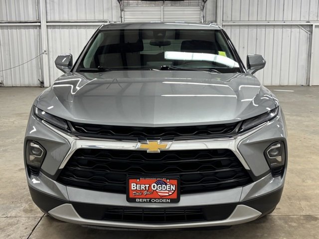 Used 2025 Chevrolet Blazer LT w/ Driver Confidence Package image 2