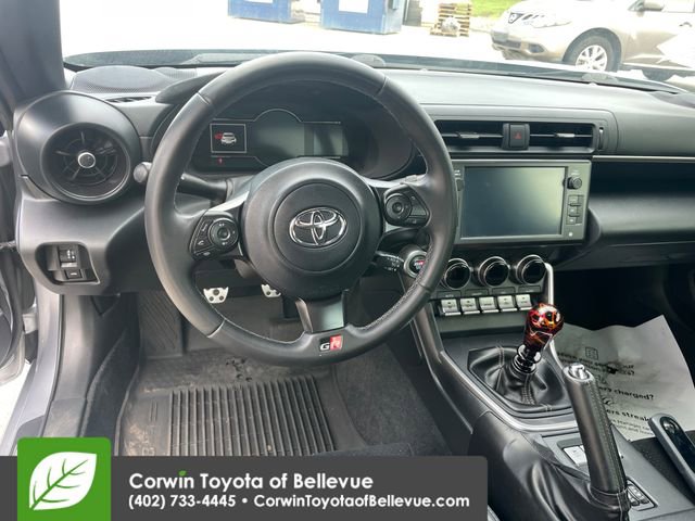 Used 2023 Toyota GR86 Premium w/ ALL Weather Mat Package (TMS) RWD image 21