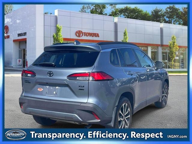Used 2023 Toyota Corolla Cross XLE w/ Convenience Package image 6