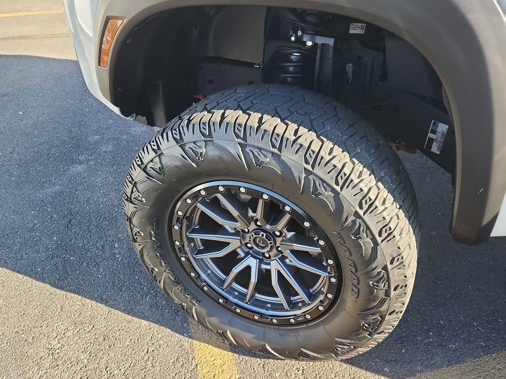 Used 2023 Nissan Frontier PRO-4X w/ Pro Convenience Package image 20