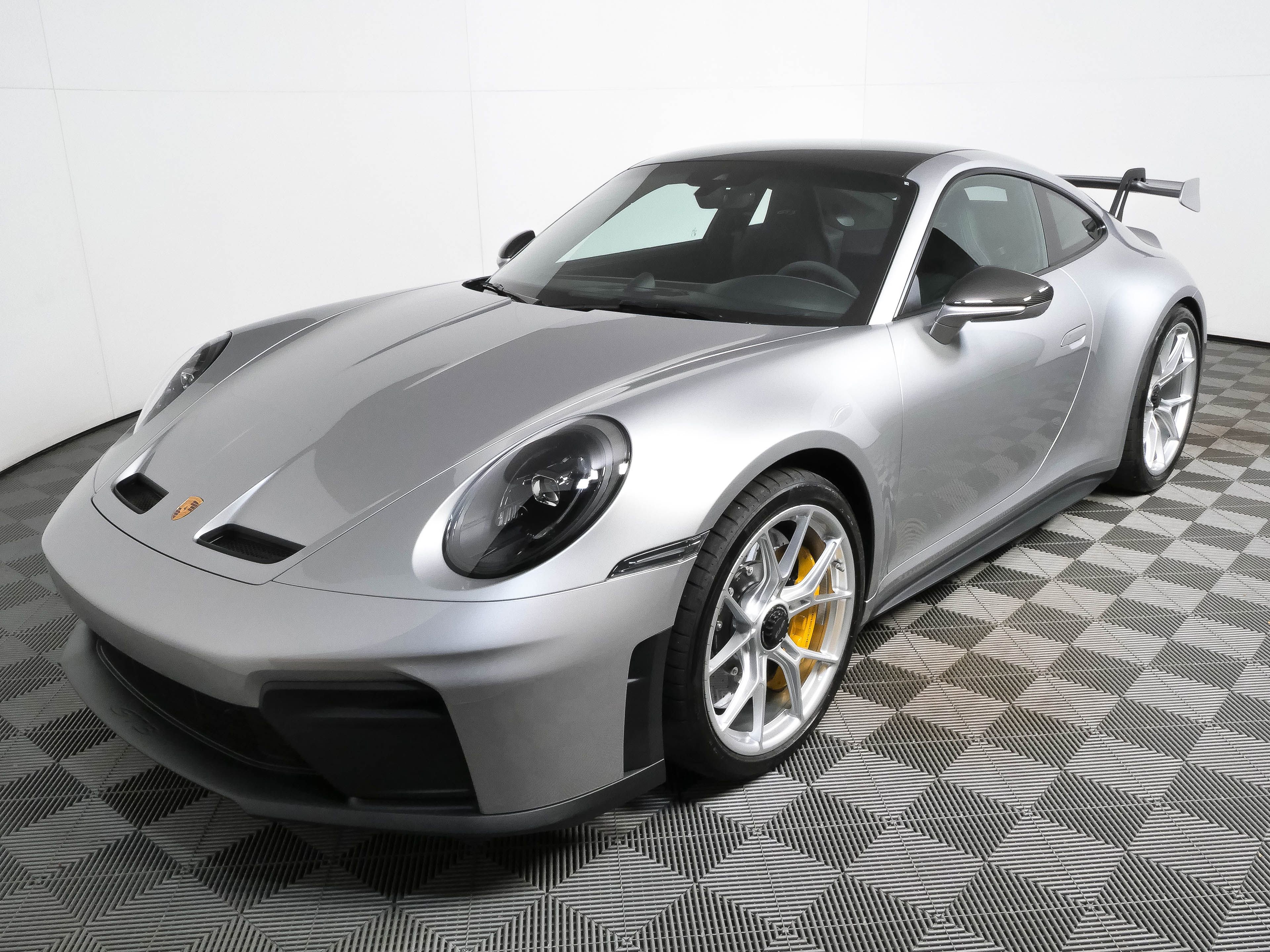 Certified 2026 Porsche 911 GT3 RWD image 1