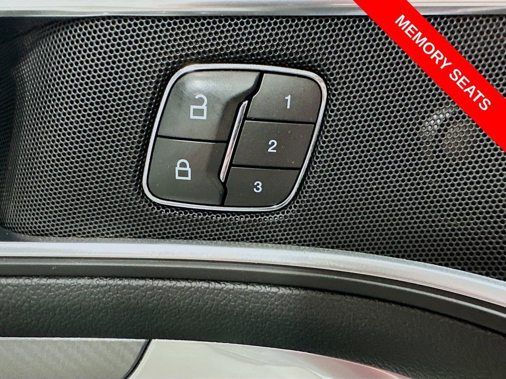 Used 2019 Ford Explorer Sport w/ Equipment Group 401A AWD/4WD image 41