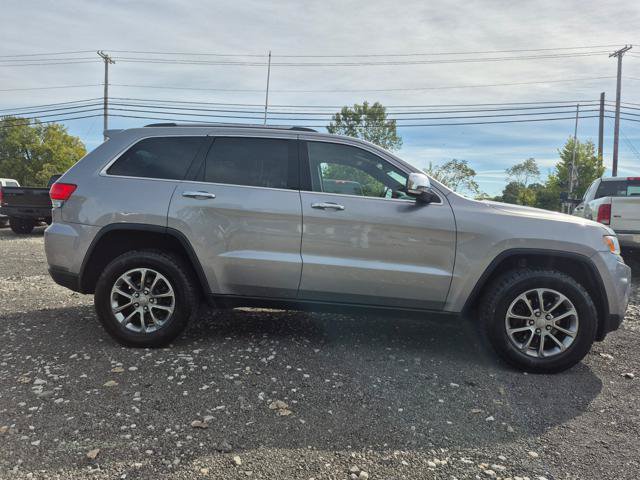 Used 2016 Jeep Grand Cherokee Limited AWD/4WD image 3